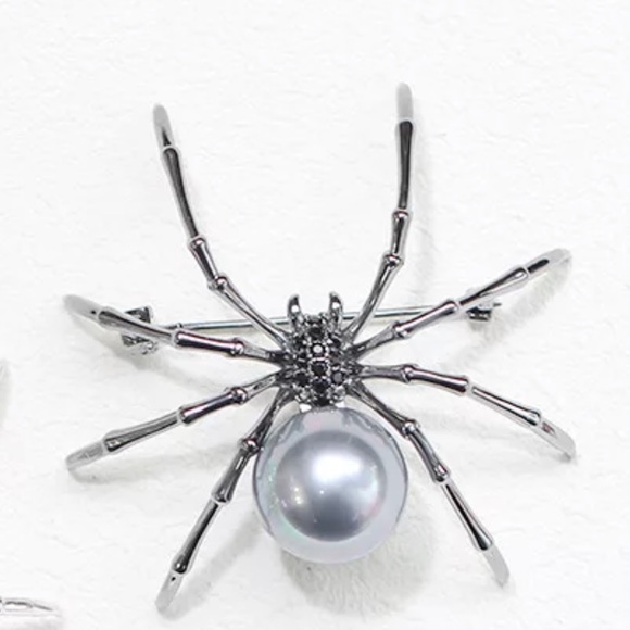 🔥Restock- Black Pearl Spider Brooch - Picture 3 of 7